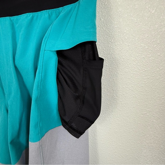 Lululemon Namaste At the Beach Shorts Blue/Gray Size M - Picture 5 of 8